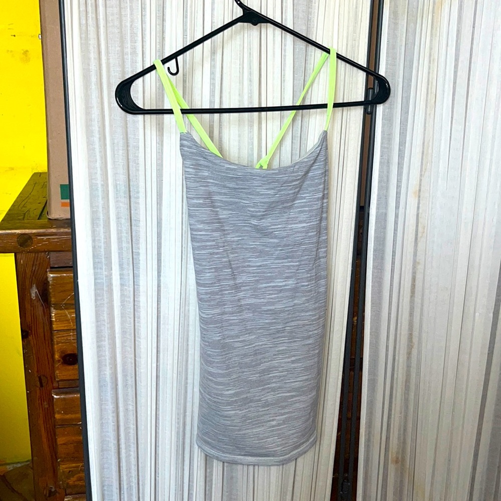 Lululemon tank